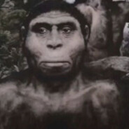 干拉然后刷抖音.