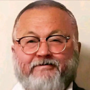 一咬呲水的大黄蛆