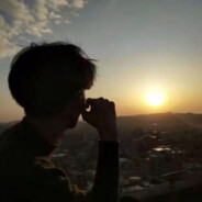 终将散落于人海。