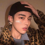 卖菊花的小男孩