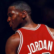 哲哲不会打篮球