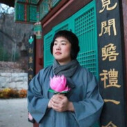 吹一个两个五彩泡泡