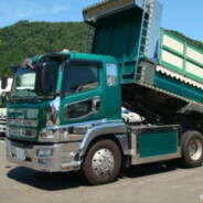 变成泥头车创死摆哥