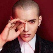 我说的一丝是指她穿了一条黑丝