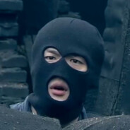 跳伞之前先想想能不能打的过