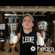 Yo tengo 4 cafeteras