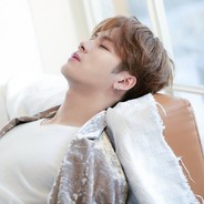 王嘉尔的小草莓