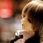 何人云端起舞，看我仗剑天涯。