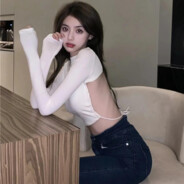 16岁喜欢大奶烧杯