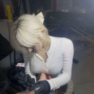 悲哀藏在现实中