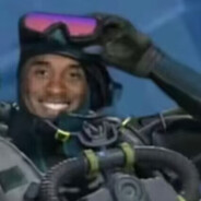 牢大不爱吃肘击