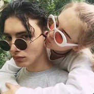 幼稚鬼爱上炸鸡