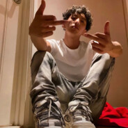 太悲伤的男人