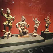 王从天降怒目圆睁