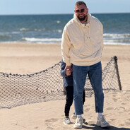 Uzikas - steam id 76561198014174764