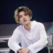 抬头有乃至，低头有彼此