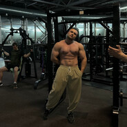 Дядя Максим