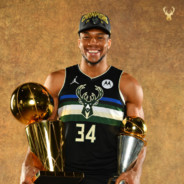 采集晚霞的雄鹿