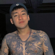 红孔雀歌厅台柱子