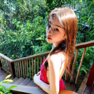 我与世界长久地坐着