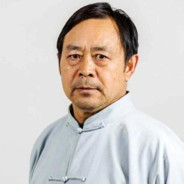 如果手和脚打架，我会为了手赢而打脚