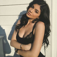 KYLİE JENNER
