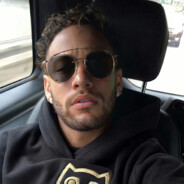 你娃儿看锤子看