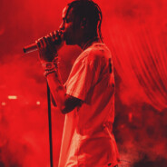 你坐马自达当然塞车