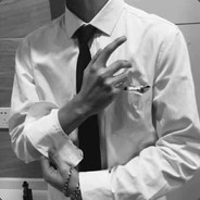 二十岁男心碎小白领