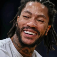 女人可能会骗你 但辅助手枪可不会