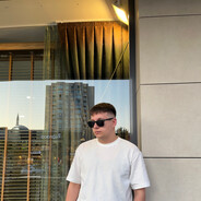 SADECE ÖLÜLER GÖRÜR