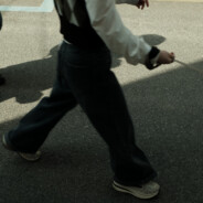 脑子是黄的，心是红的