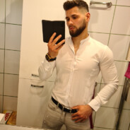 <====}--_Adrian_︻デ ー