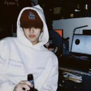 不若听风不若水