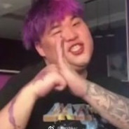 knowknow是个卖保险的胖子