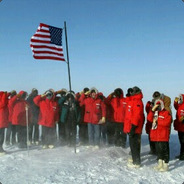 Американская экспедиция. Флаг Антарктиды.