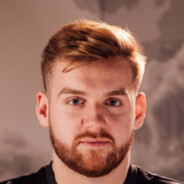 小尼扣一郎です