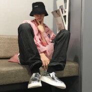 她说散步要慢慢走