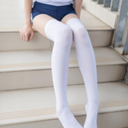 爷爷架的狙奶奶躺着过