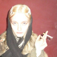 herghosthauntsthes3walls