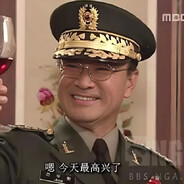 大海中的小霍比特人