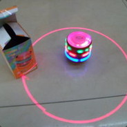 小陀螺滴呀滴溜溜的转