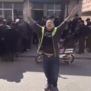 全体目光向我看齐