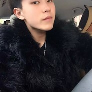 虎牙神秘的微笑