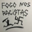 FOGO NOS RACISTA