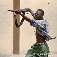 窝蛋牛肉煲仔饭