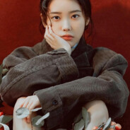 敦煌城里骑龙袍