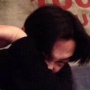 国旗底下打灰机