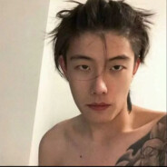 脚踩哈西小蘑菇