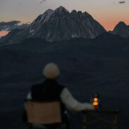 偷偷马桶的皮燕